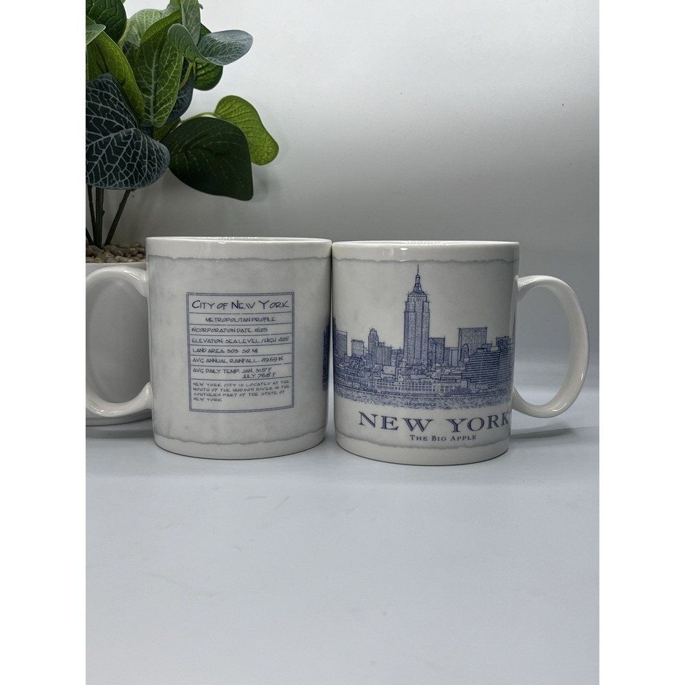 SET OF (2)  STARBUCKS NEW YORK CITY COFFEES MUG   ARCHITECTURAL SERIES VERY NICE